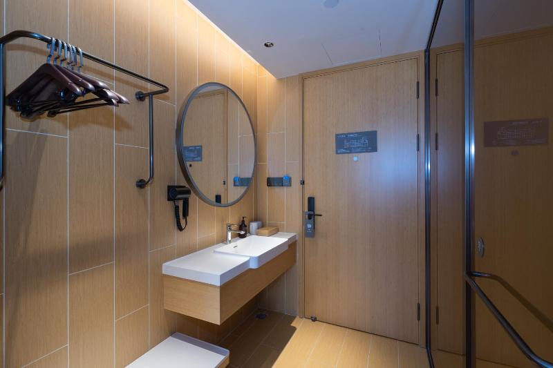 Ji Hotel Shenzhen Shawei Metro Station image