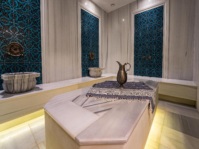 Radisson Hotel Istanbul Harbiye image