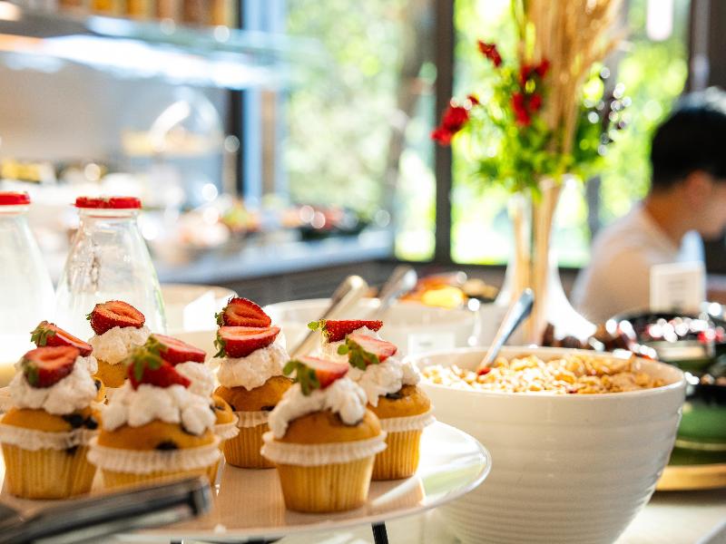 Radisson Hotel Istanbul Harbiye image