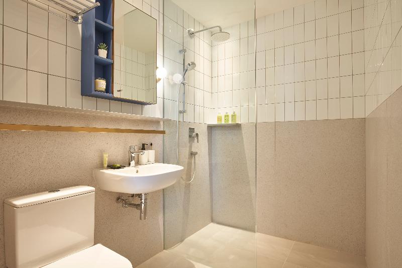Oakwood Premier Raffles Place Singapore  image