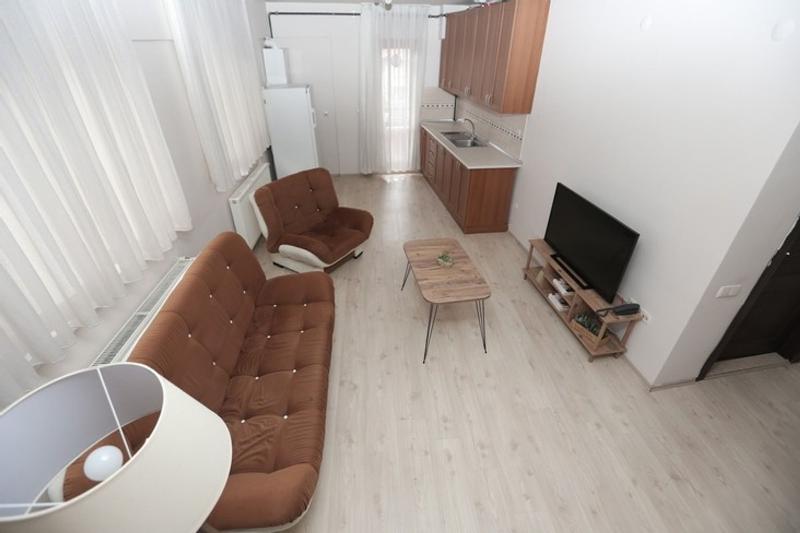 Midtown Suit Flat