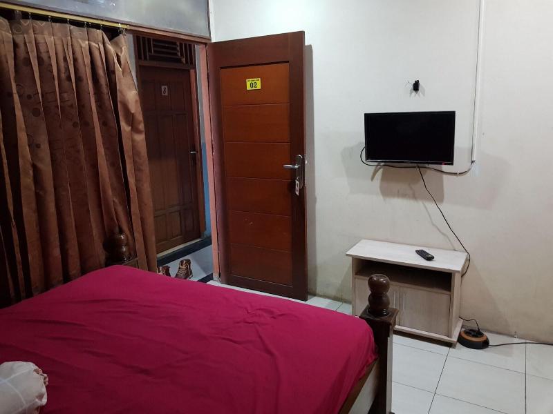 Hotel Alifah 1 by ZUZU image