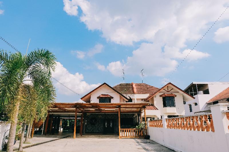 Camelia Homestay by ZUZU image