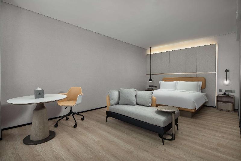 Microtel by Wyndham Tianjin image