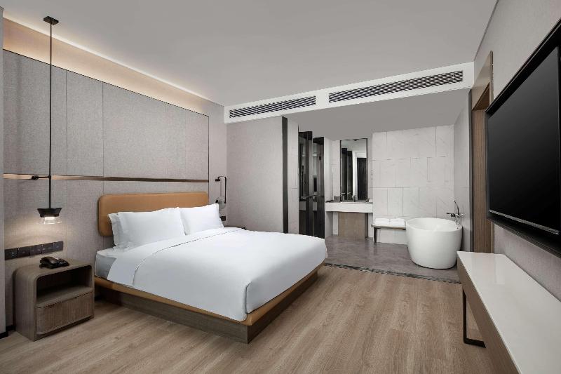 Microtel by Wyndham Tianjin image
