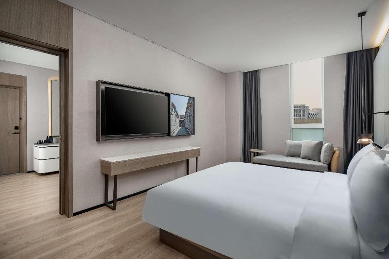 Microtel by Wyndham Tianjin image