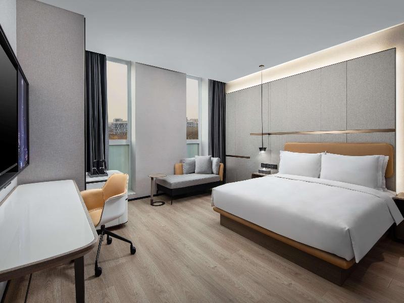 Microtel by Wyndham Tianjin image