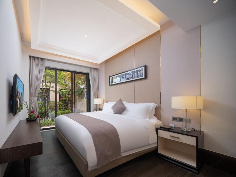 Wyndham Grand Royal Hotel Jinlin Lijiang image