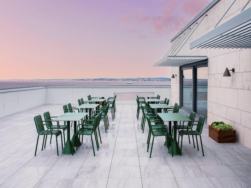 Clarion Hotel Sea U image