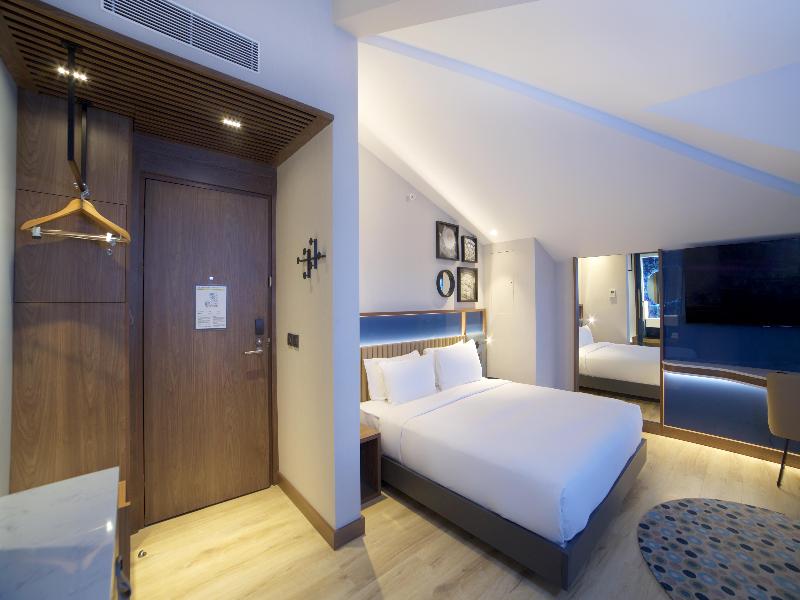 Hampton by Hilton Istanbul Old City image