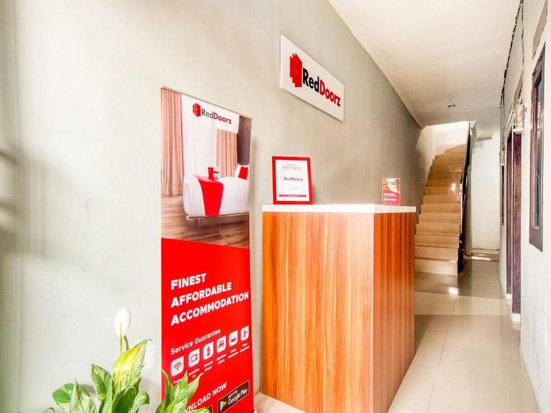 Formerly RedDoorz near Graha Cijantung Mall image