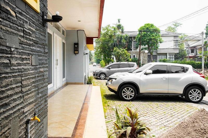 Formerly RedDoorz near Siloam Karawaci 3 image