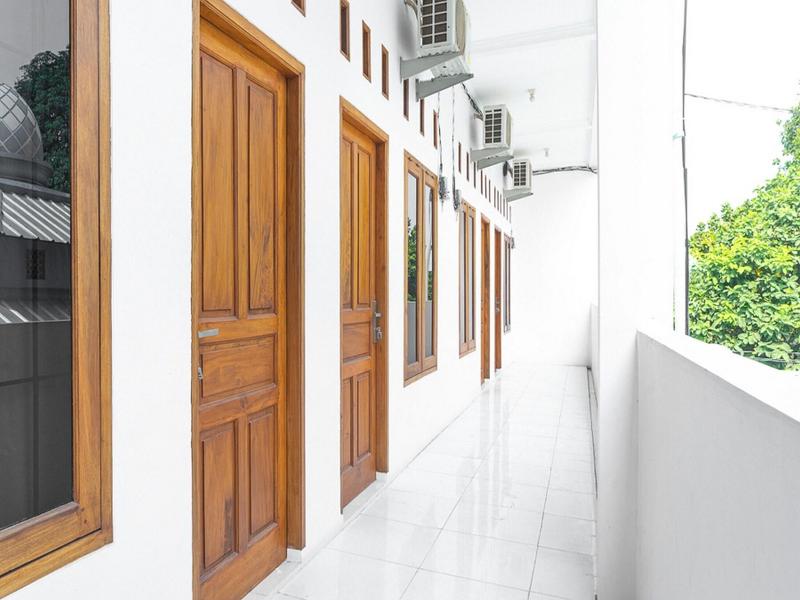 Formerly RedDoorz Syariah Jatisampurna Hospital image