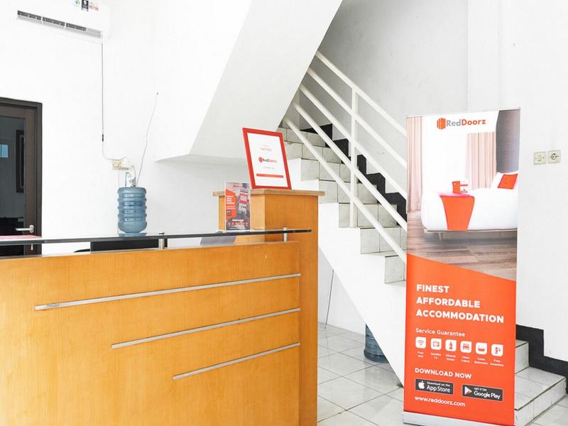 Formerly RedDoorz Syariah Jatisampurna Hospital image