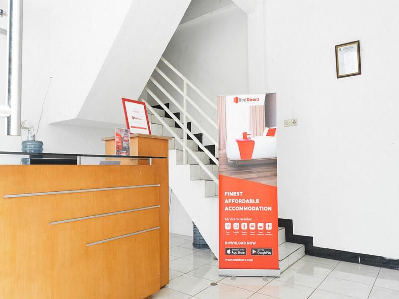 Formerly RedDoorz Syariah Jatisampurna Hospital image