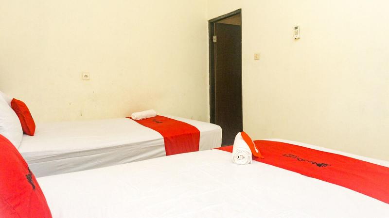 Formerly RedDoorz near Sentani Airport Jayapura image