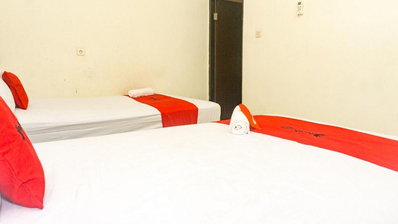 Formerly RedDoorz near Sentani Airport Jayapura image