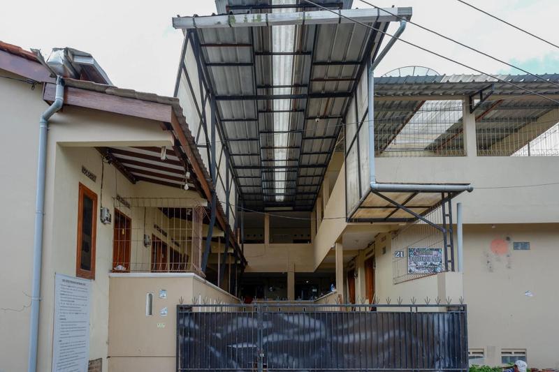 Formerly RedDoorz Syariah near GOR Satria 4 image