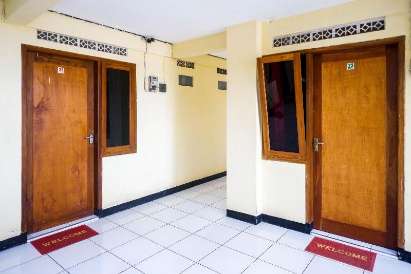 Formerly RedDoorz Syariah near GOR Satria 4 image