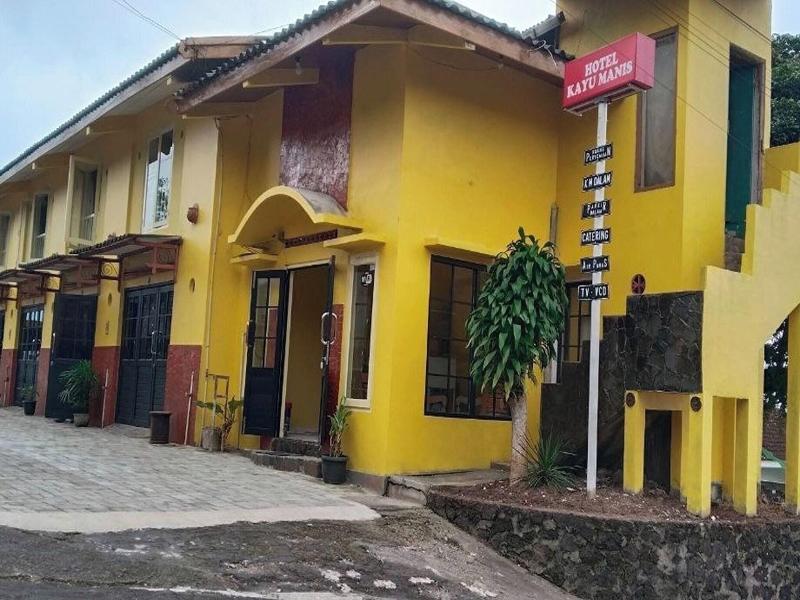 Hotel Kayu Manis image