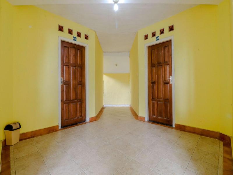 Hotel Kayu Manis image