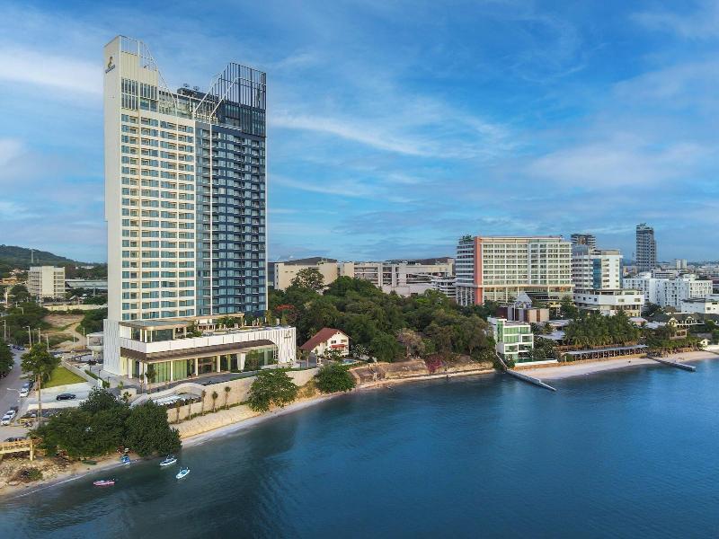 S. Sriracha Hotel & Residence image