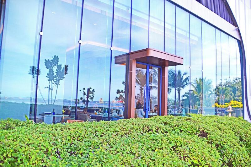 S. Sriracha Hotel & Residence image