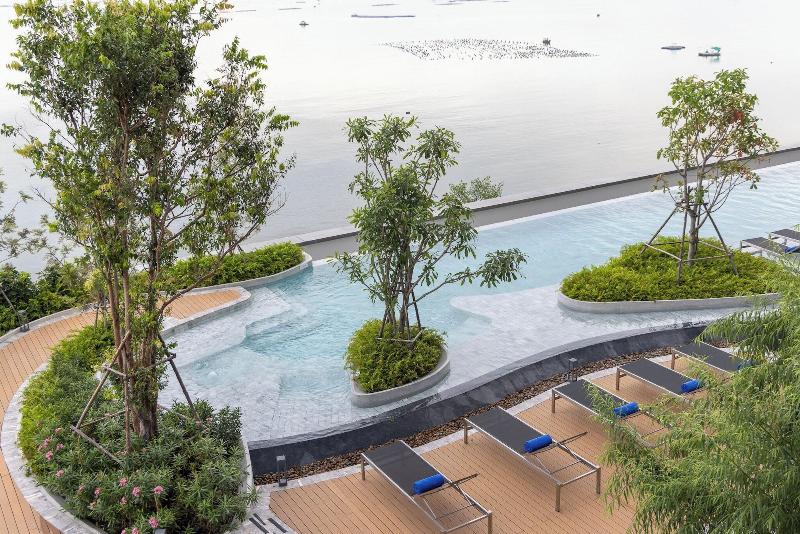 S. Sriracha Hotel & Residence image