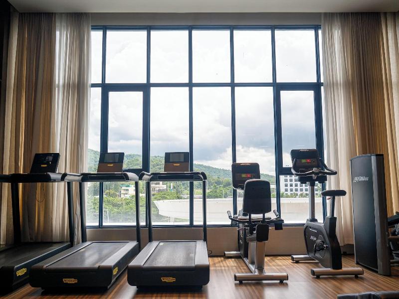 S. Sriracha Hotel & Residence image