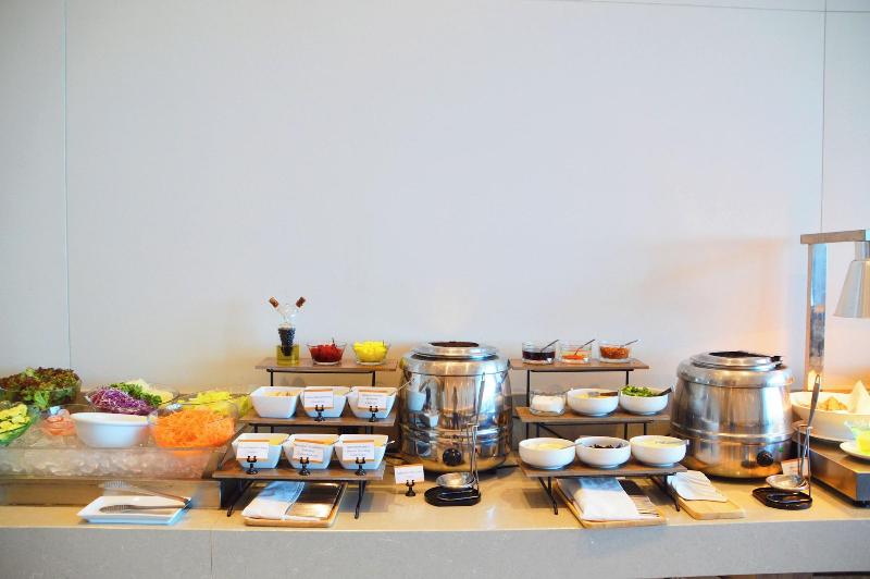 S. Sriracha Hotel & Residence image