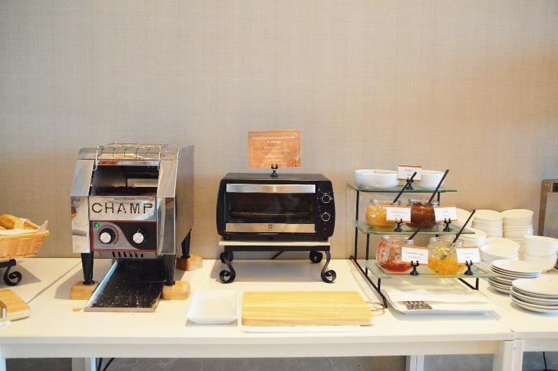 S. Sriracha Hotel & Residence image