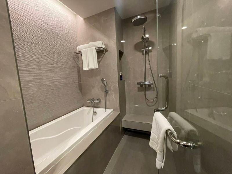 S. Sriracha Hotel & Residence image