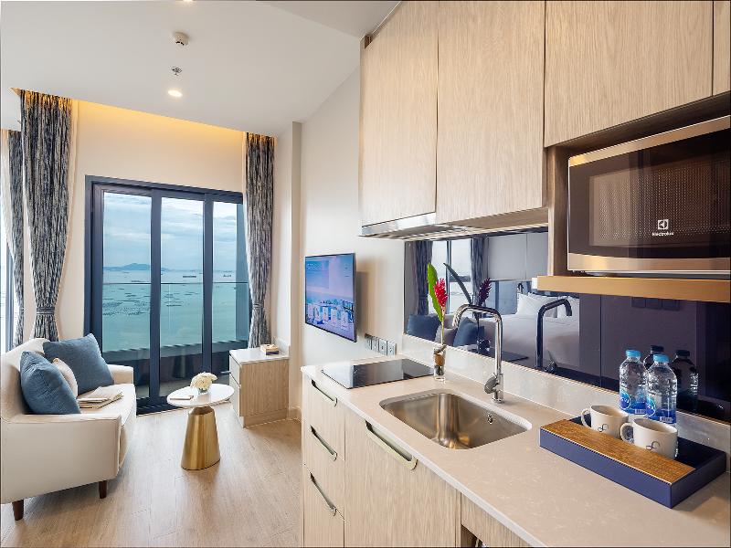 S. Sriracha Hotel & Residence image