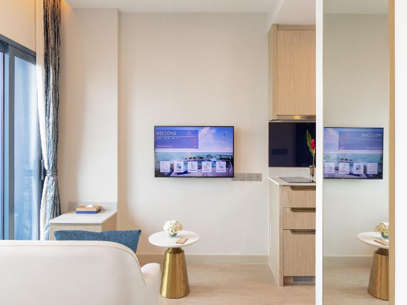 S. Sriracha Hotel & Residence image
