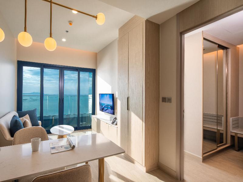 S. Sriracha Hotel & Residence image
