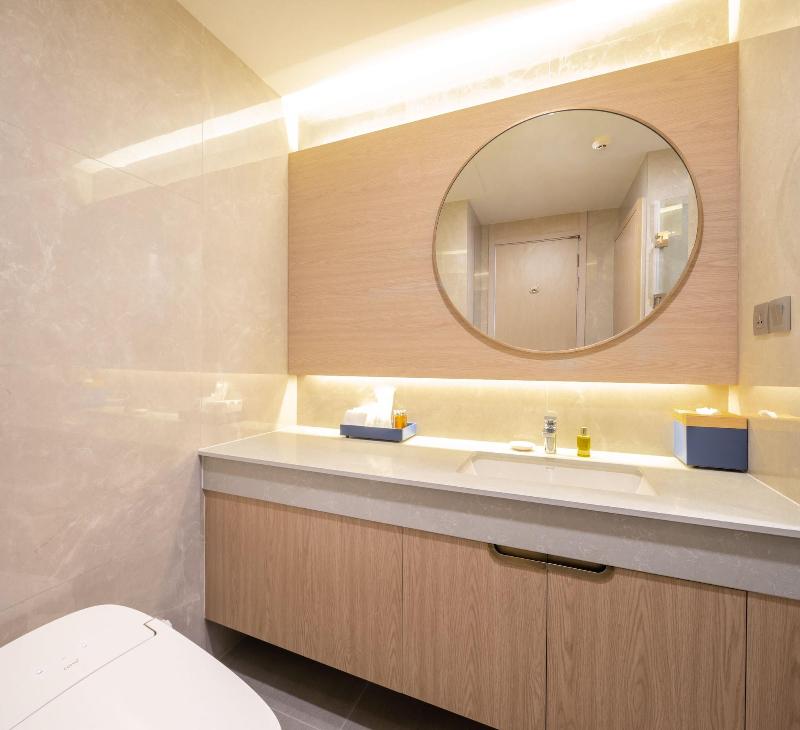 S. Sriracha Hotel & Residence image