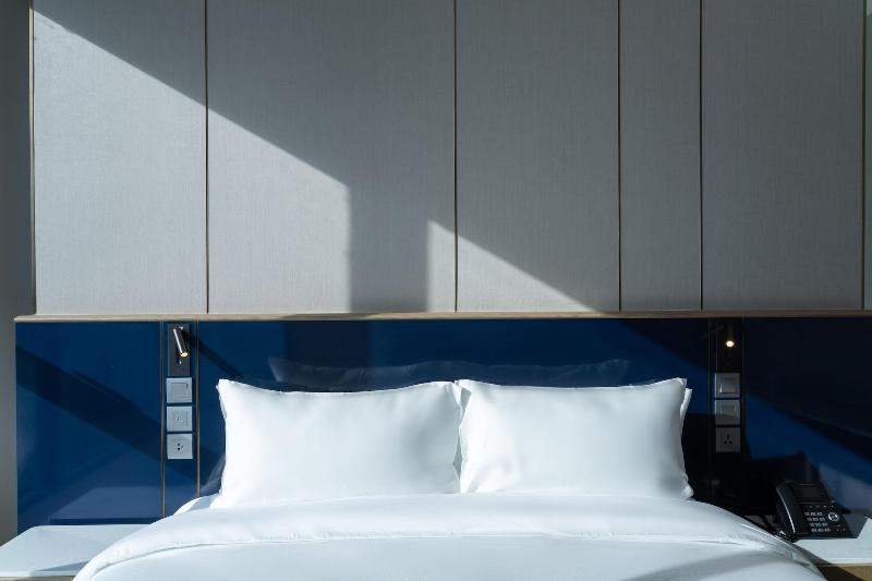 S. Sriracha Hotel & Residence image