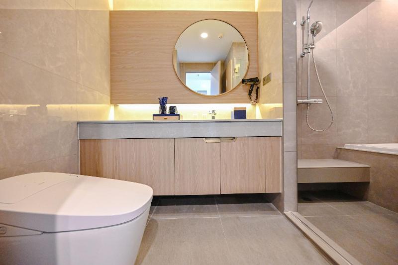 S. Sriracha Hotel & Residence image