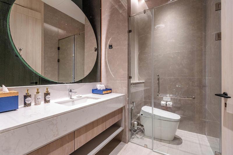 S. Sriracha Hotel & Residence image