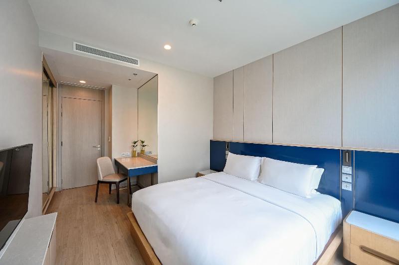 S. Sriracha Hotel & Residence image