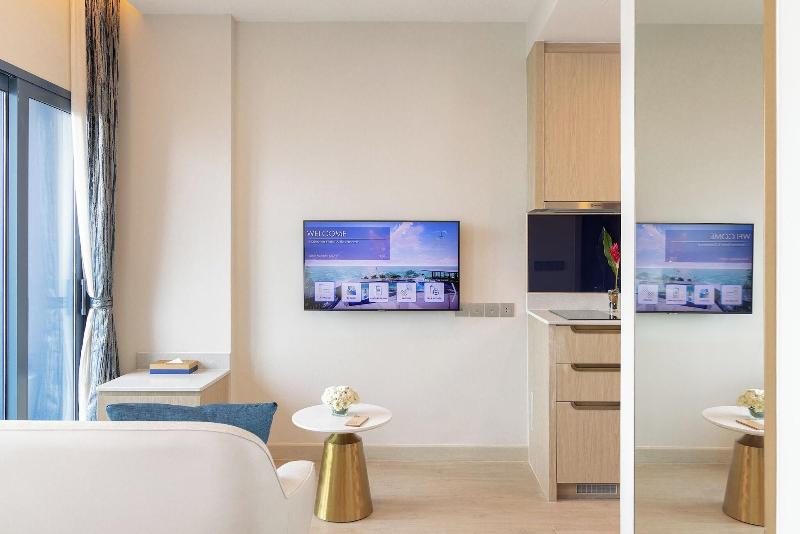 S. Sriracha Hotel & Residence image
