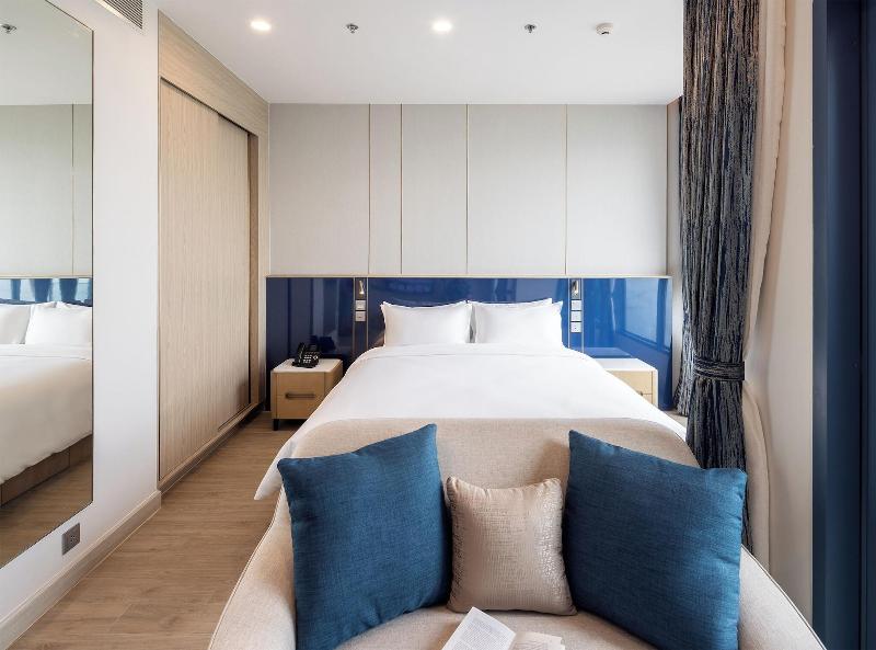 S. Sriracha Hotel & Residence image