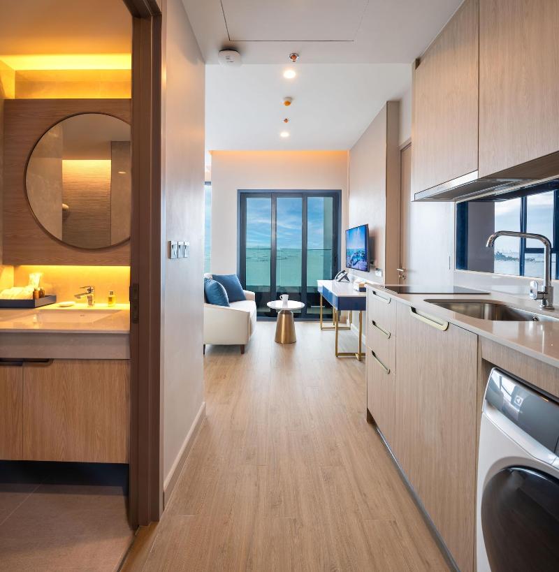 S. Sriracha Hotel & Residence image
