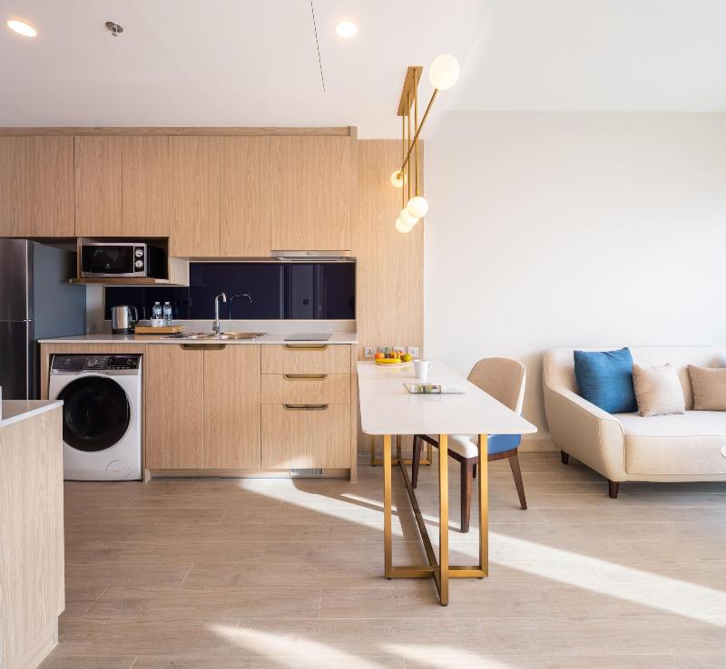 S. Sriracha Hotel & Residence image