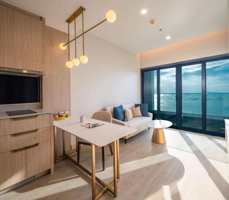 S. Sriracha Hotel & Residence image