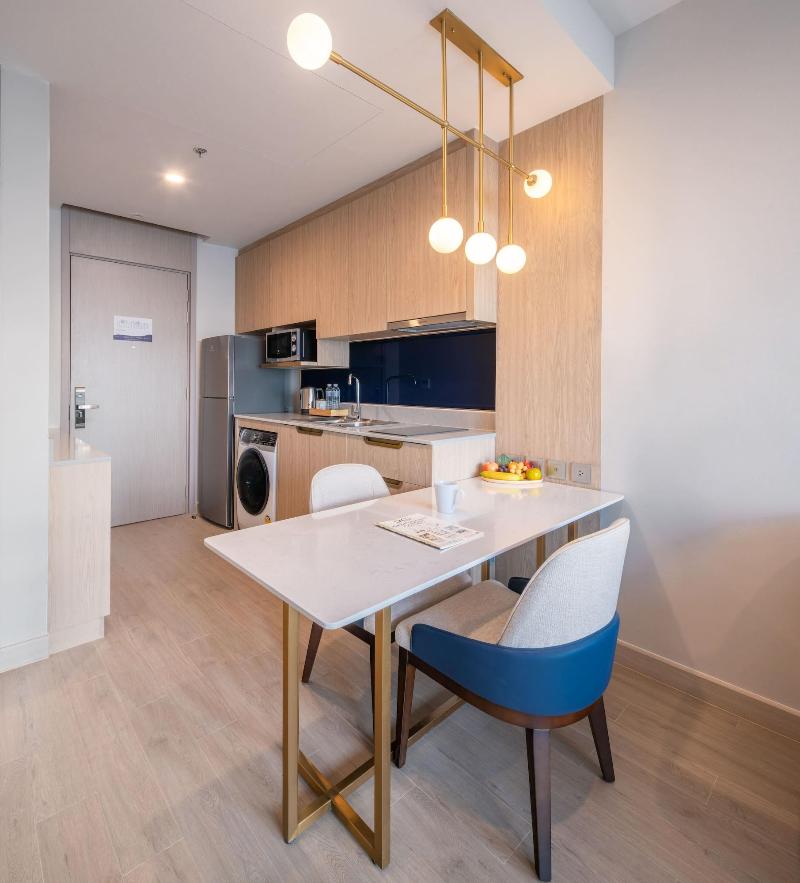 S. Sriracha Hotel & Residence image