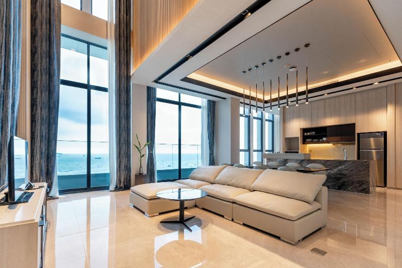 S. Sriracha Hotel & Residence image