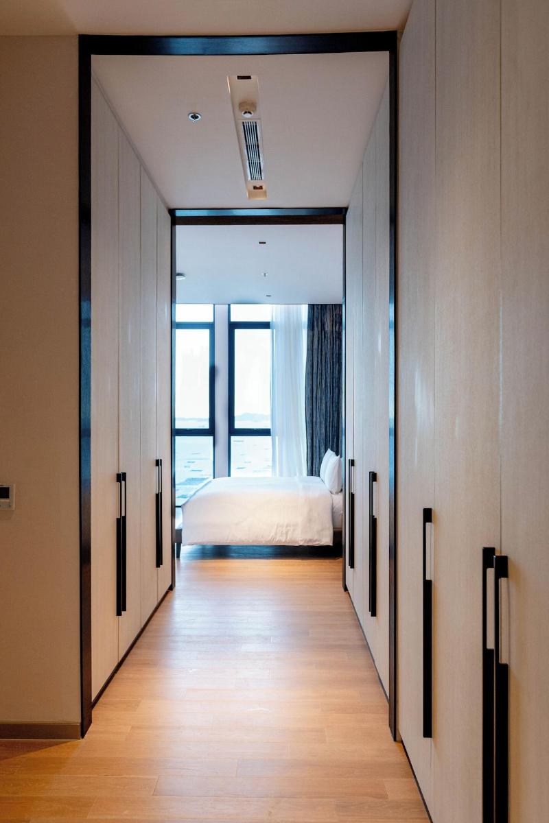 S. Sriracha Hotel & Residence image