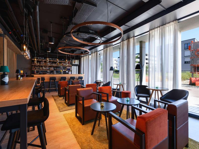 Piazza Hotel und Restaurant image