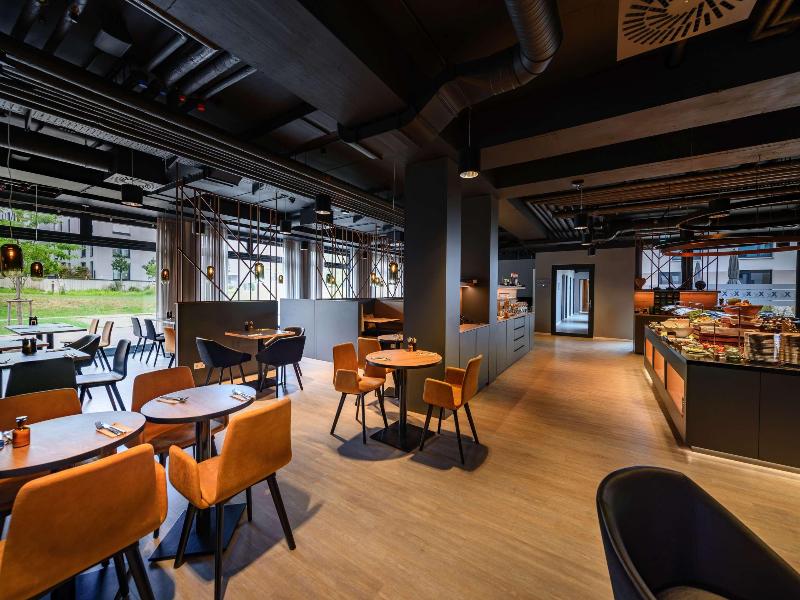 Piazza Hotel und Restaurant image
